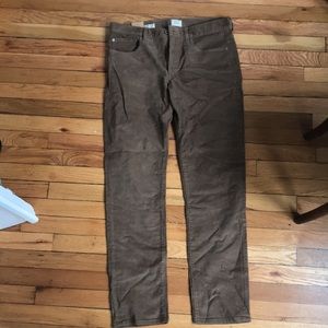 JCrew Men’s 770 straight fit pant in corduroy saddle brown